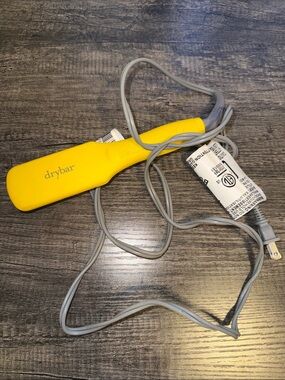 drybar Bright Yellow Travel Flat Iron Hair Straightener